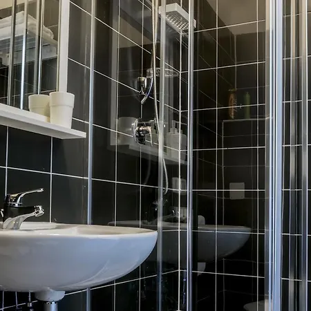 Taggarb Bed & Breakfast 4*